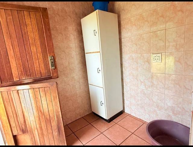 3 BEDROOM HOUSE FOR SALE IN VANDERBIJLPARK CE 2